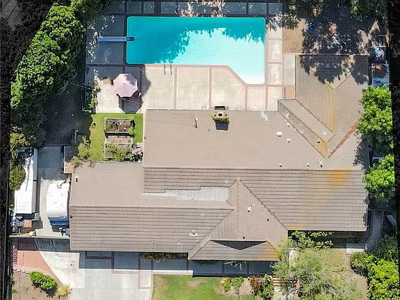 5th image of 2906 Madonna Dr