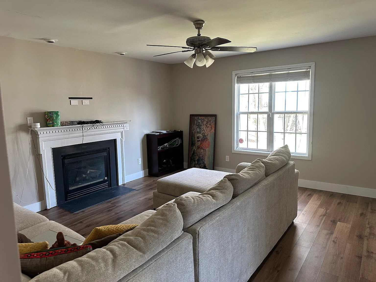 3 bed, 2.5 bath, 1420 sqft, $750 — Photo 2