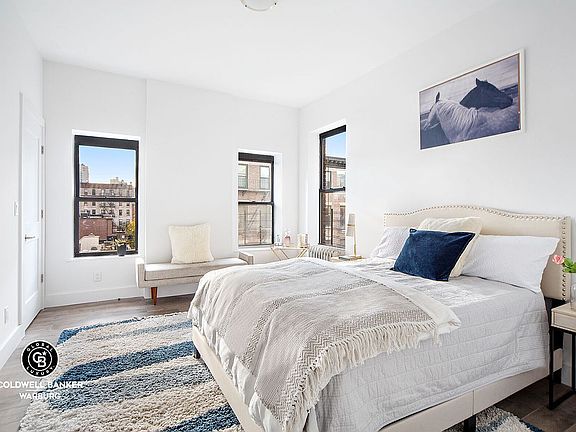 4th image of 411 Manhattan Ave APT 11