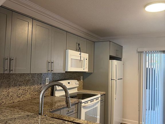 3rd image of 8486 NW 103rd St APT 106H
