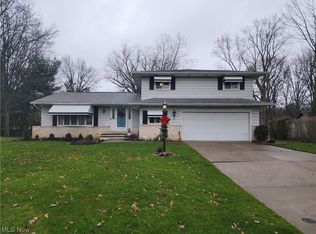 15550 Pecan Oval, Middleburg Heights, OH