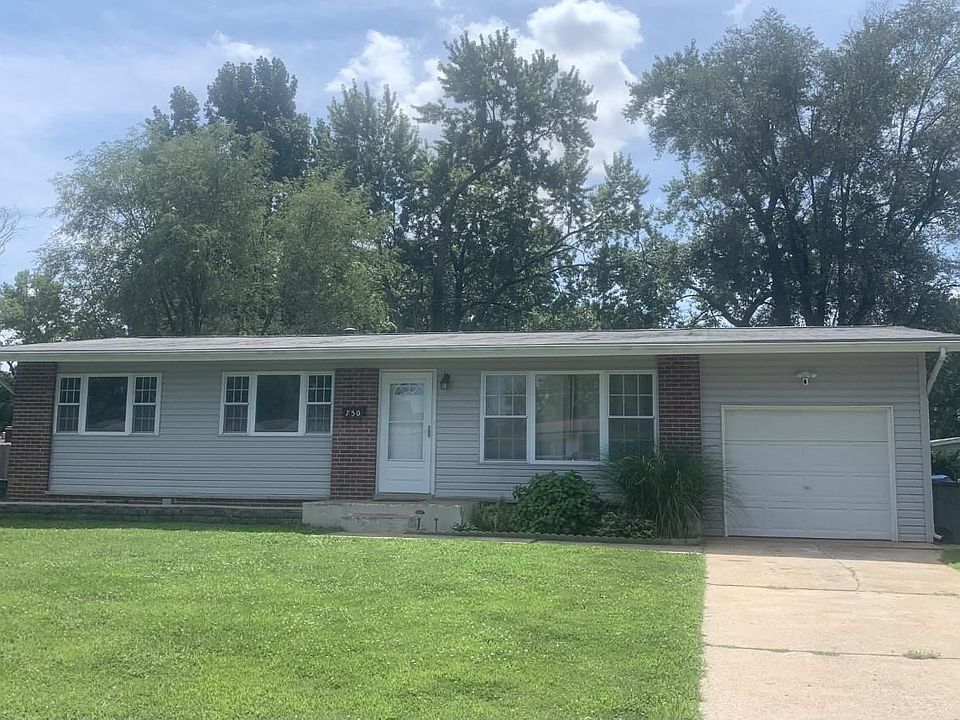 1st image of 750 Bellarmine Ln