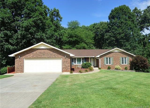 1st image of 2647 Fines Creek Dr #26