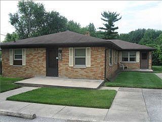 1st image of 405 E 106th St