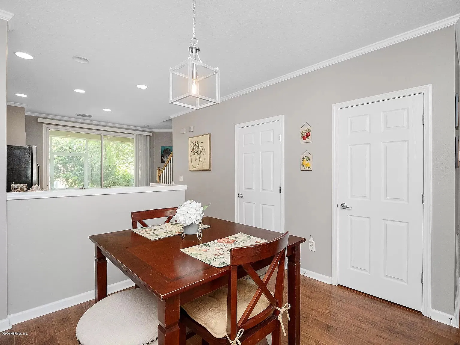 2 bed, 1248 sqft, $1,700 — Photo 2
