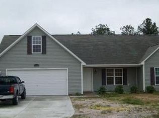 304 Snow Bell Ct, Richlands, NC 28574