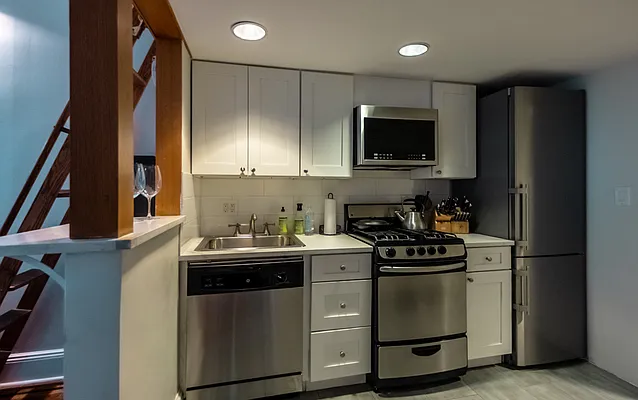 Rented by TurfNYC | media 23