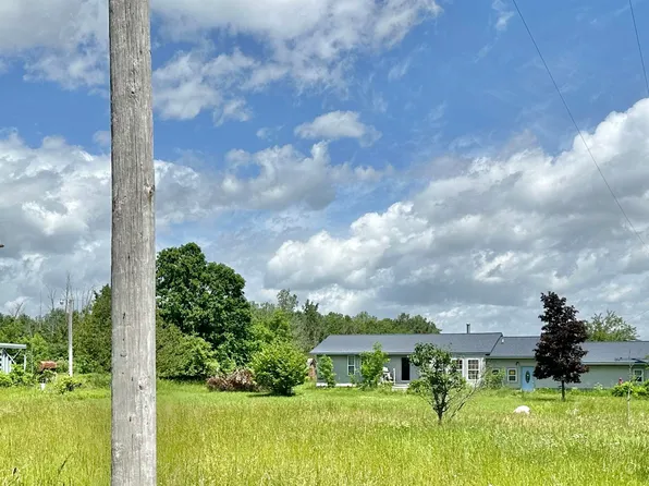 1228 W Saganing Rd, Bentley, MI 48613