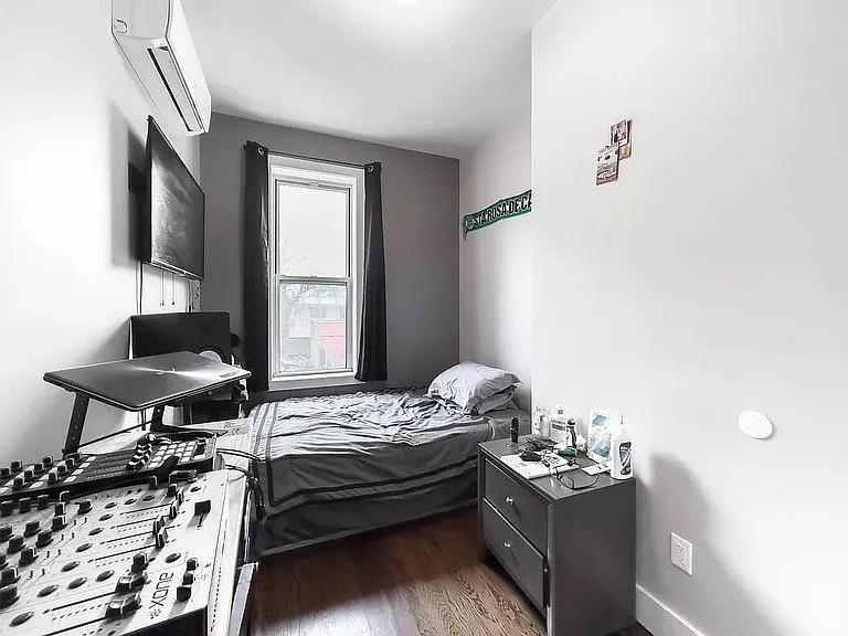 1197 Saint Marks Ave #3 — Photo 7