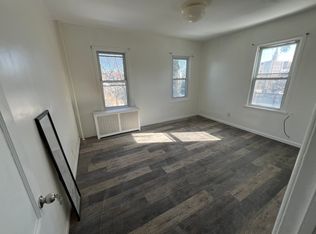8578 114th St FLOOR 2, Richmond Hill, NY 11418
