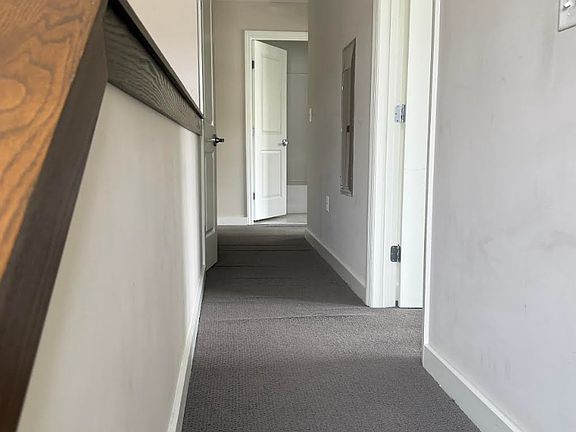 4th image of 10 Myrtle St APT 52A