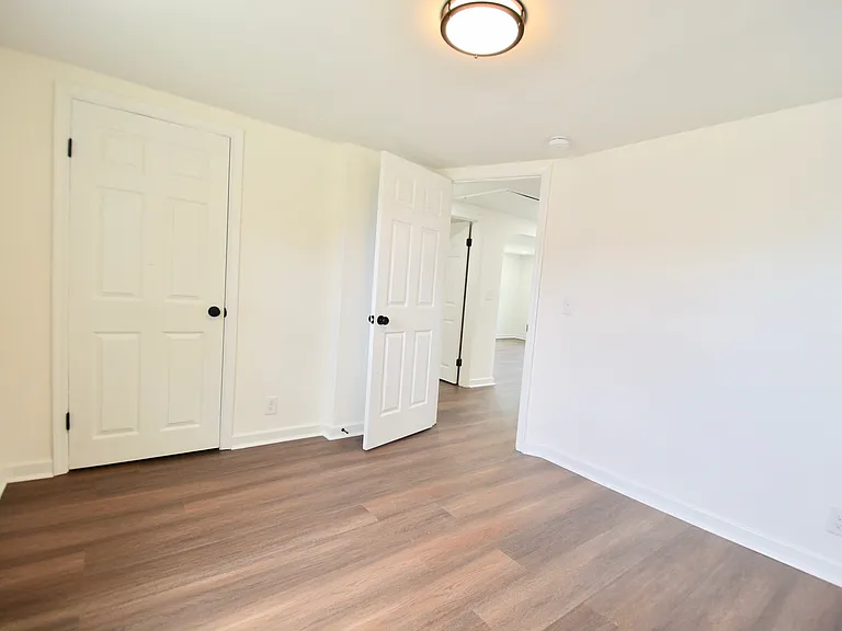 10169 Locust St — Photo 13