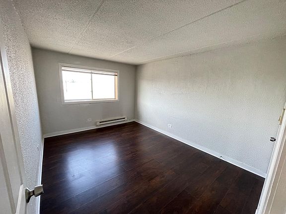 5th image of 8100 W 87th St APT 3H