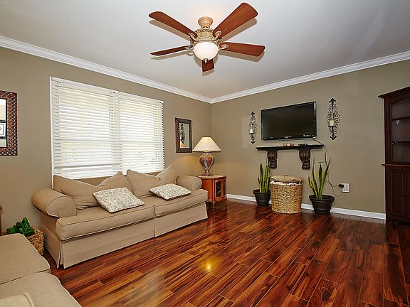 5th image of 6395 Waterdale Ct