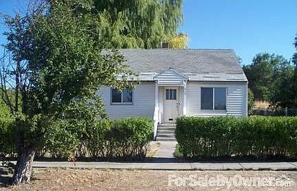 Front of 315 Division : This is the view from the front. RV Access Right/Driveway Left.