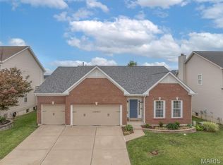 509 Country Chase Dr, Lake Saint Louis, MO 63367