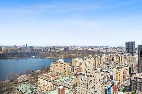 Rented by Corcoran | media 31