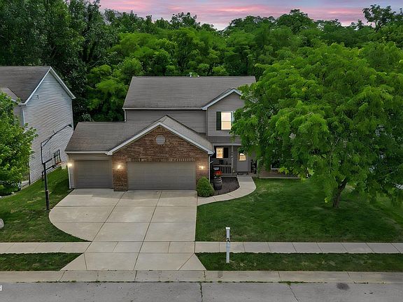 3rd image of 373 Double Tree Dr