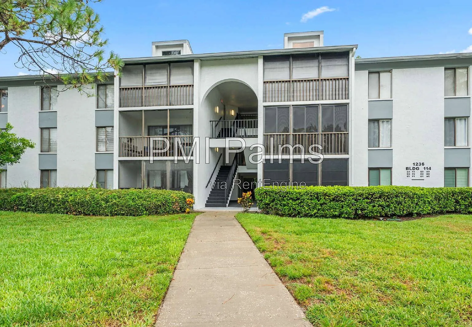 2 bed, 2.0 bath, 979 sqft, $1,550 — Photo 1