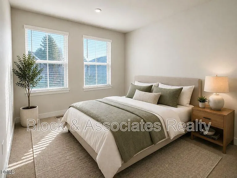 1362 Chowan Ave — Photo 30