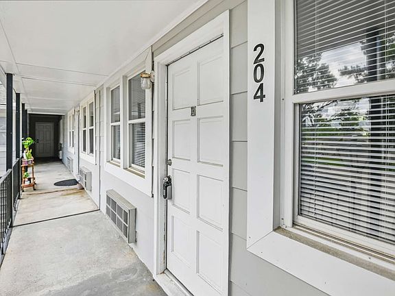 5th image of 2107 Rondo St APT 204