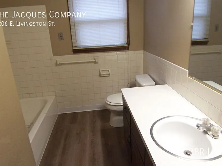 2206 E Livingston St — Photo 10