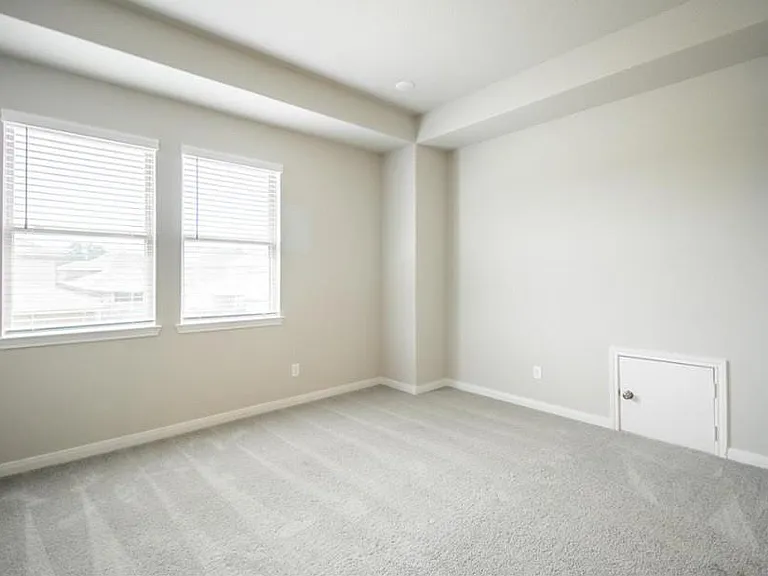 21449 Kings Guild Ln — Photo 18