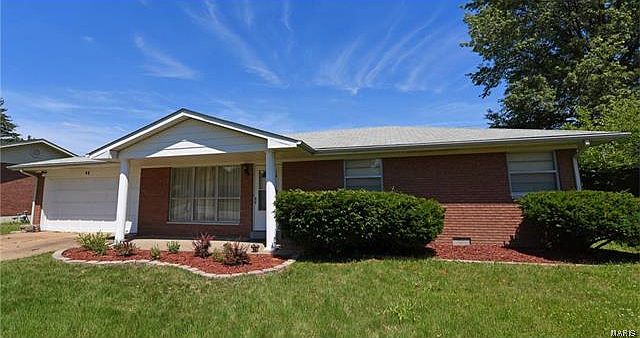 1st image of 42 Stacy Dr