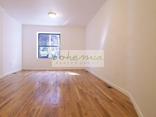 Rented by Bohemia Realty Group | media 71