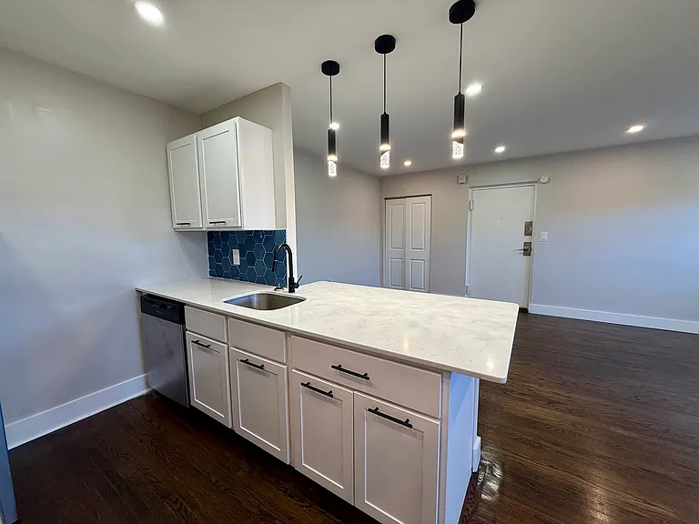 PALMETTO APARTMENTS — Photo 32