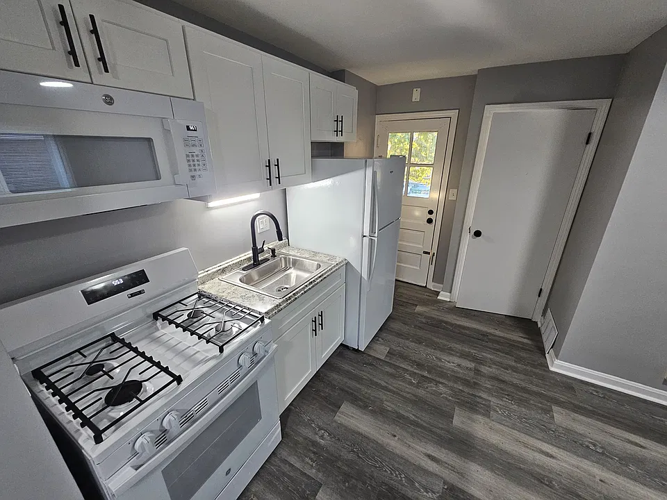 909 S Euclid Ave #2