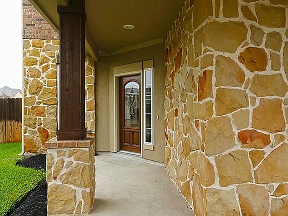 4th image of 22607 Wixford Ln