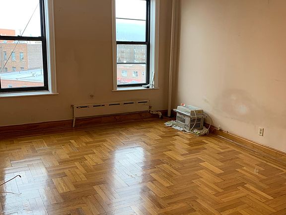 3rd image of 1543 W 1st St APT E8