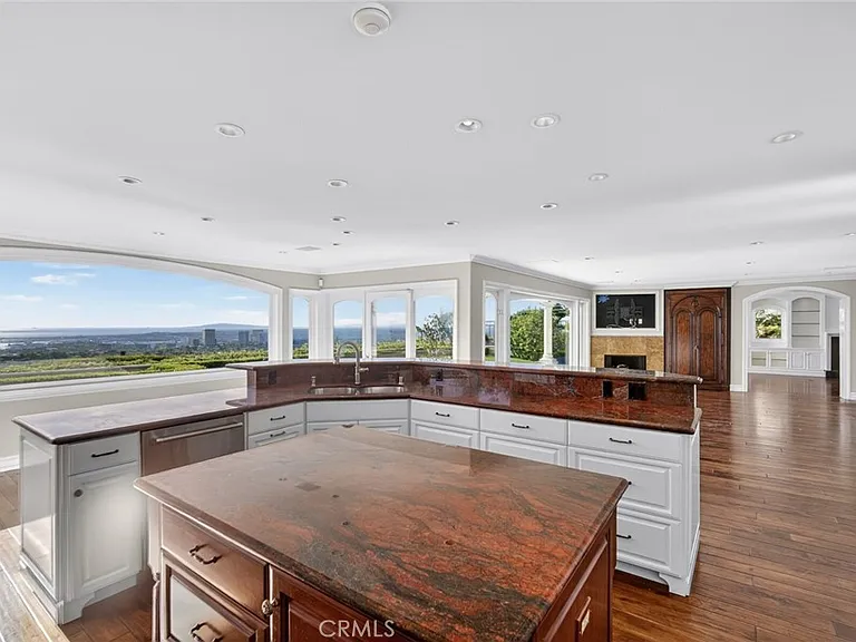 49 Cambria Dr — Photo 13