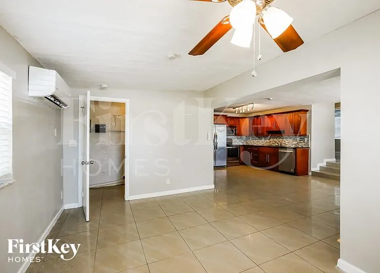 6611 Simms St — Photo 6