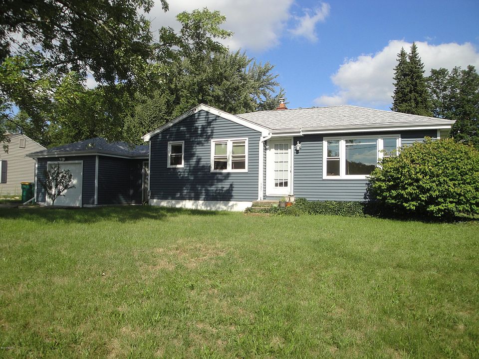 1st image of 145 Brewer Dr