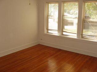 5300 W Berenice Ave #1, Chicago, IL 60641