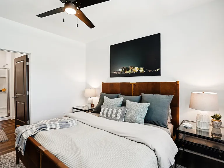 The Pullman Luxury Apartments — Photo 60
