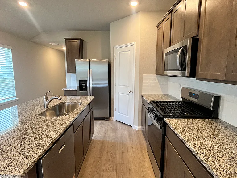1140 Toledo Bend Dr — Photo 10
