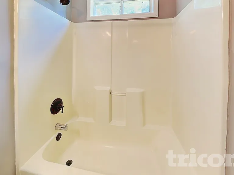 329 Kellys Walk — Photo 12