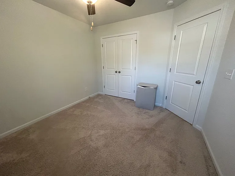 2769 Prince Charles Ct — Photo 32