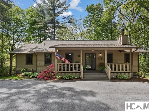 308 Woodsy Pine Trail, Glenville, NC 28736
