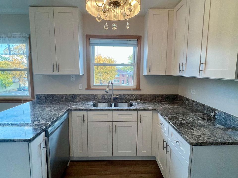 Kitchen Newly Remodeled