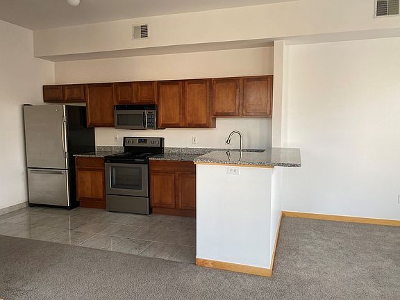 4th image of 401 S Washington Sq Unit 406