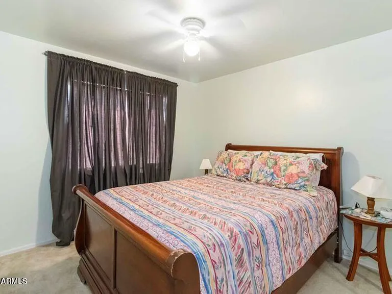 521 N Cobblestone St — Photo 18