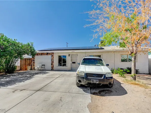 2821 Bassler St, North Las Vegas, NV 89030