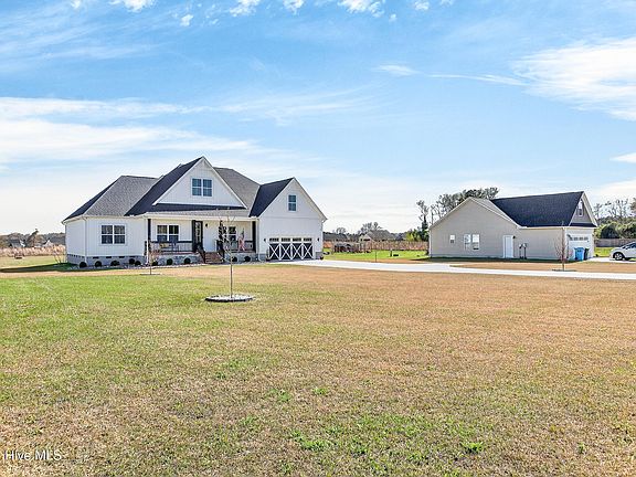 3rd image of 308 Francktown Road