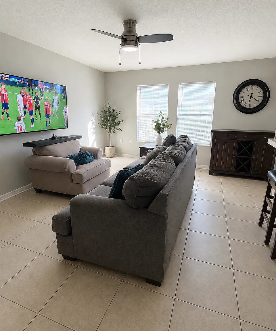 2535 Hassonite St — Photo 4
