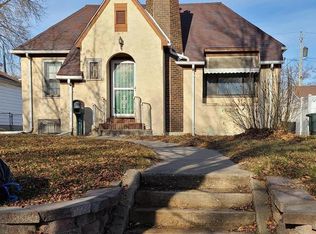 1217 Independence Ave, Waterloo, IA 50703