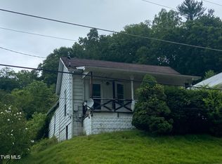 629 Meadow St NE, Coeburn, VA 24230